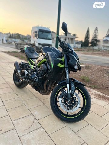 קאוואסאקי Z900