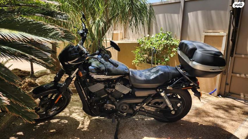 מודעת רכב הרלי דיווידסון סטריט רוד 750