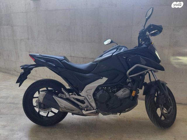 הונדה NC750X