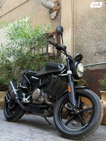 הוסקוורנה SVARTPILEN 701