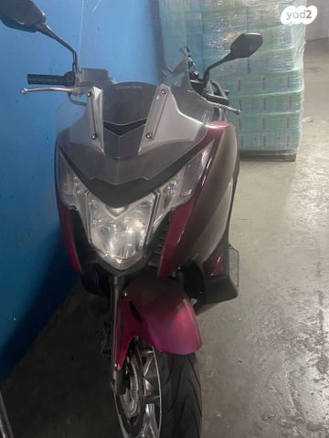 הונדה אינטגרה 700