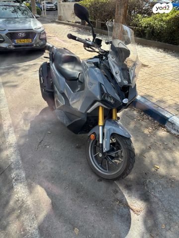 סאן יאנג ADX400