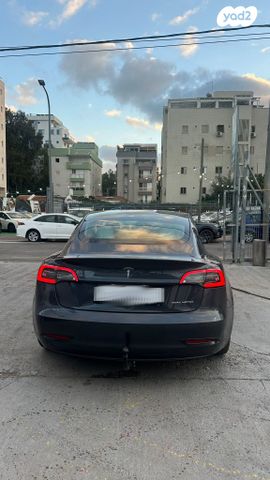 מודעת רכב טסלה מודל 3 1