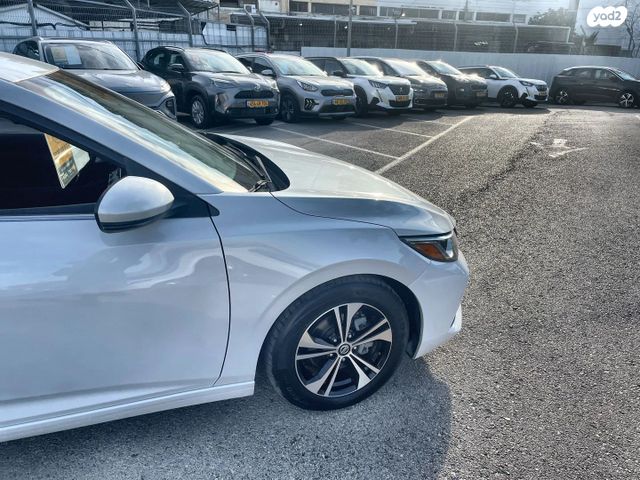 ניסאן סנטרה