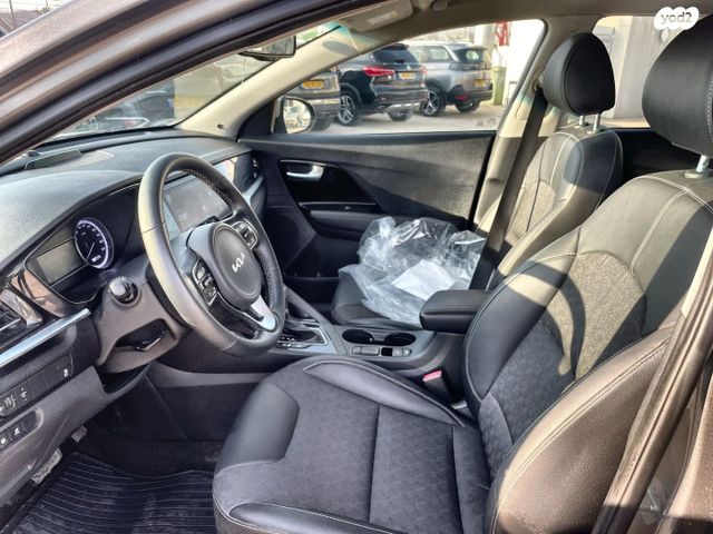 קיה נירו פלוס