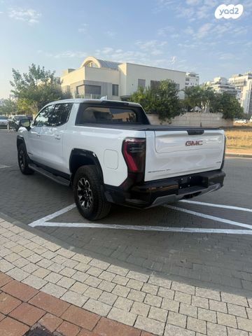 ג'י.אם.סי סיירה EV  