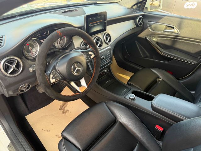 מרצדס-בנץ CLA