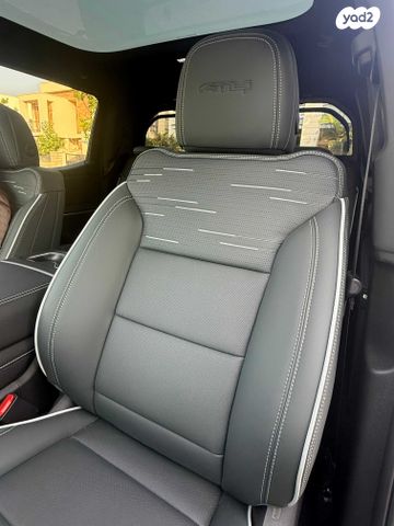 ג'י.אם.סי סיירה EV  