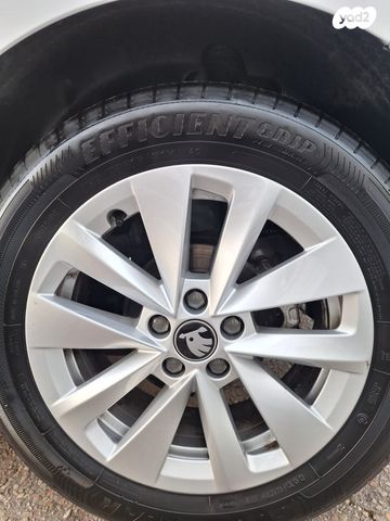 סקודה סקאלה