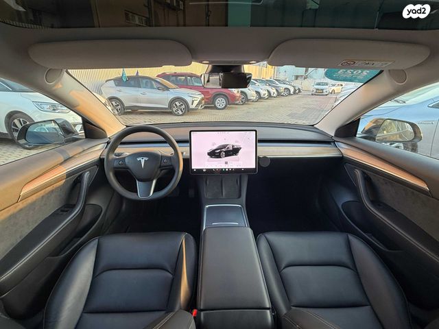 טסלה מודל 3