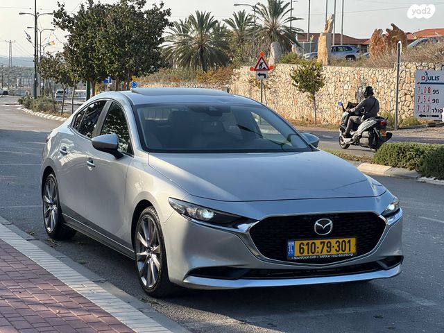 מאזדה 3