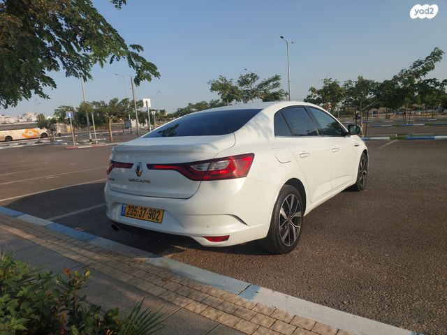 רנו מגאן