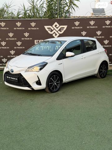 טויוטה יאריס