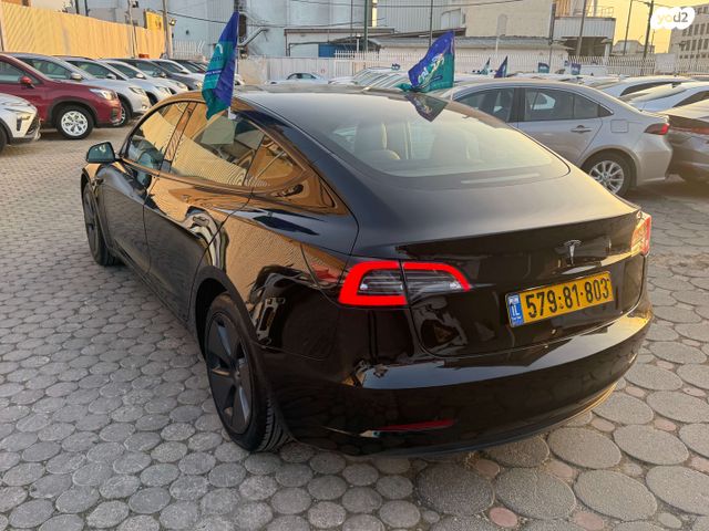 טסלה מודל 3