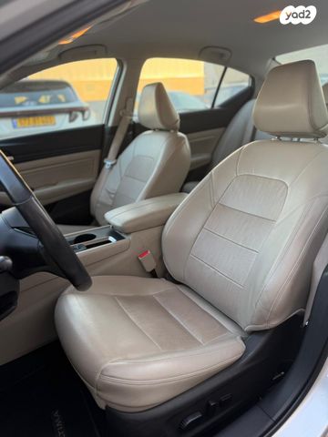 ניסאן אלטימה