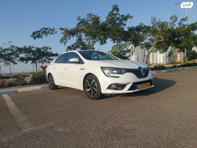 רנו מגאן