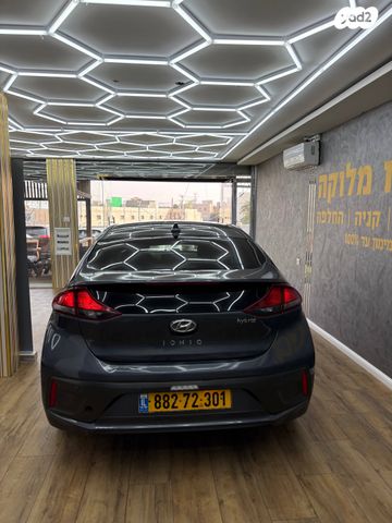 יונדאי איוניק