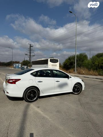 ניסאן סנטרה