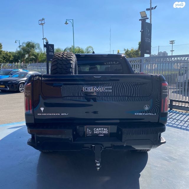 ג'י.אם.סי סיירה EV