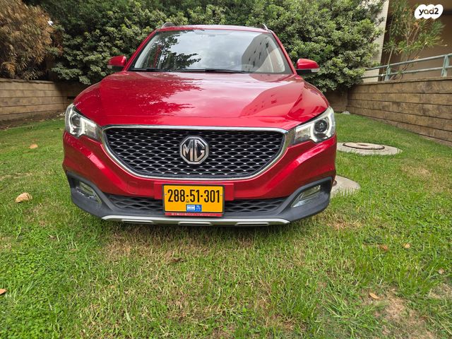 מודעת רכב אם ג'י ZS