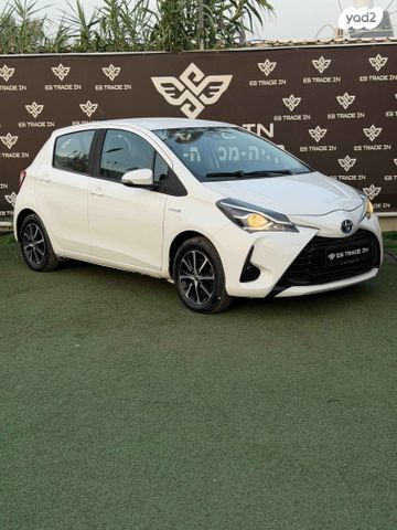 טויוטה יאריס