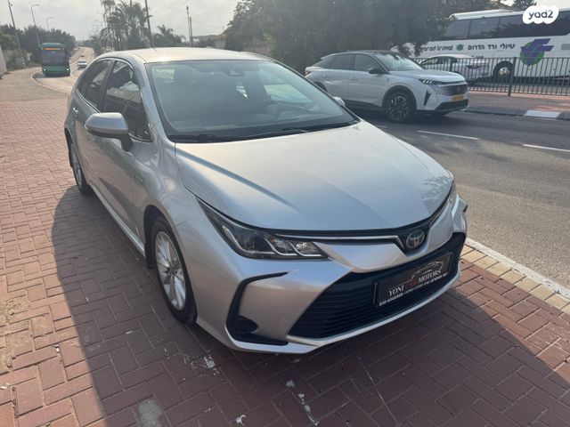 טויוטה קורולה