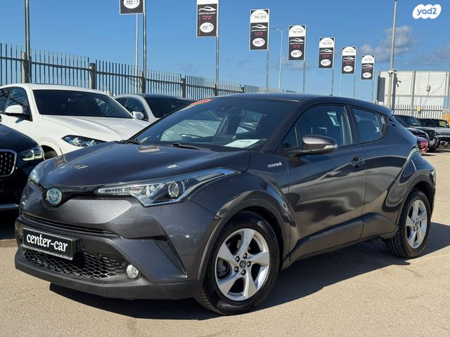 מודעת רכב טויוטה C-HR