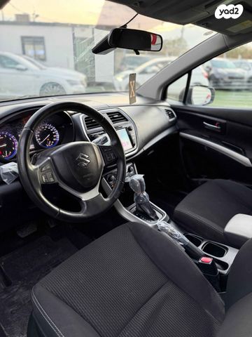 סוזוקי קרוסאובר