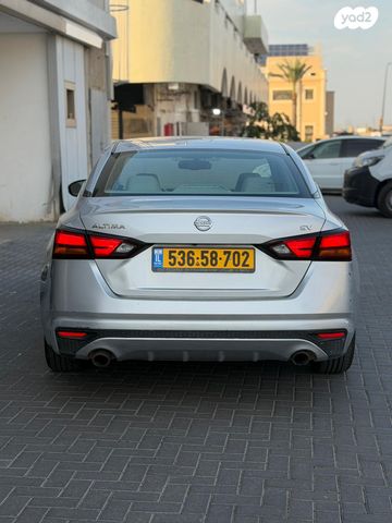ניסאן אלטימה