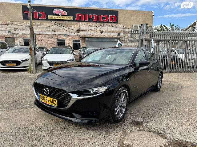 מודעת רכב מאזדה 3