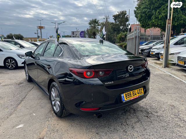 מאזדה 3