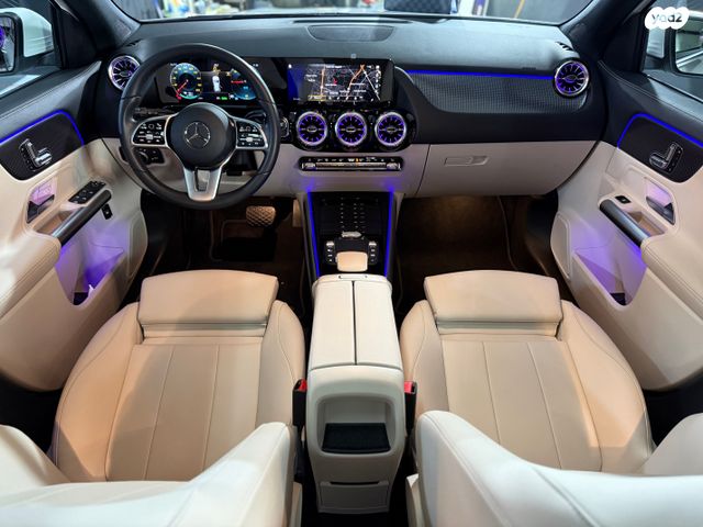 מרצדס-בנץ EQA