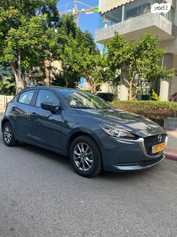 מודעת רכב מאזדה 2