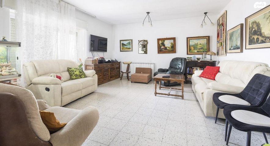 בית פרטי/ קוטג', לבונה 11, קרית יערים, גבעת זאב