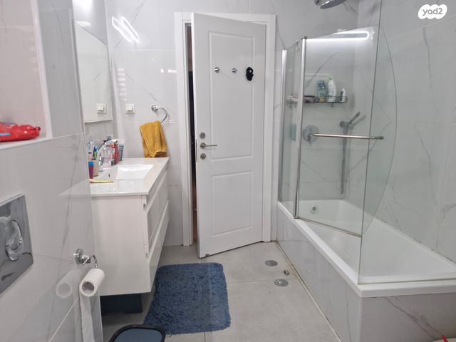 דירה, אהרון הכהן 16, כלניות, ראשון לציון