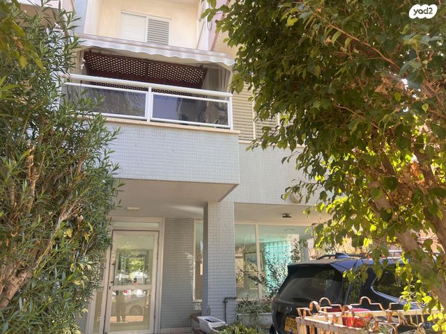 שדרות חיים וייצמן 48