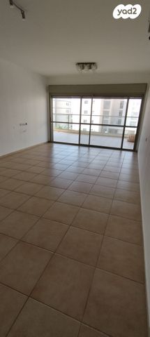 דירה, גולן 60, גבעת טל, אלפי מנשה