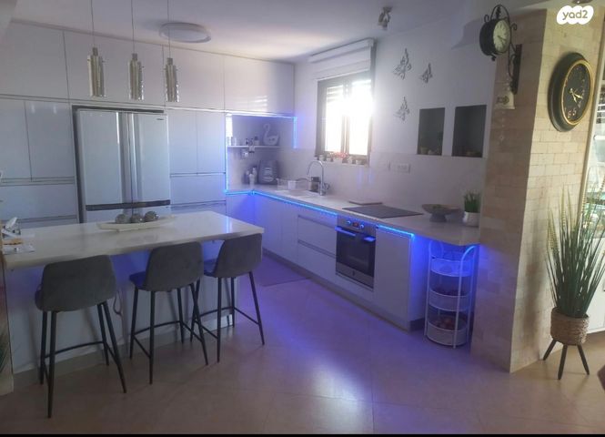 דירה, רינה ניקובה 1, פסגת זאב, ירושלים