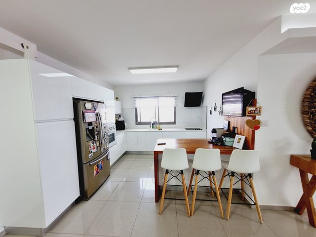 דירה, שדרות קדש 10, ברנע, אשקלון