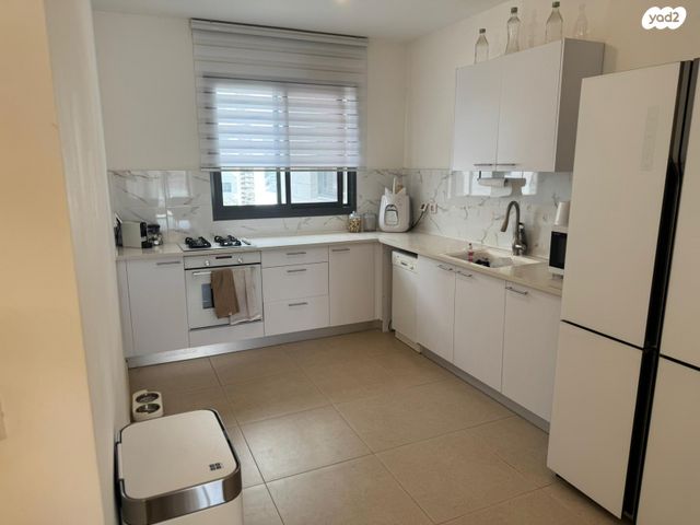 דירה, רבקה אמנו 21, כרמי גת, קרית גת