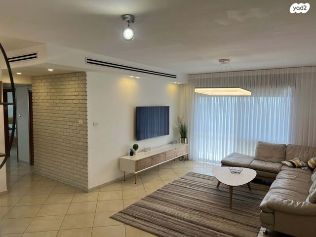 דירה, הציונות 44, רובע הקריה, הסיטי, אשדוד