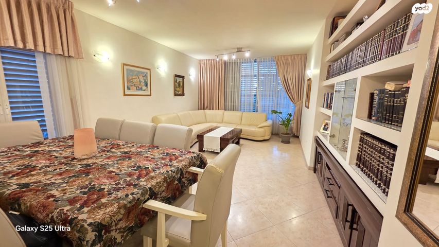 זאב ברנדה 30