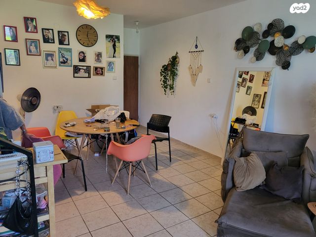 טריפלקס, רחל 8, מרכז העיר, סביניה, הוותיקה, קרית ביאליק