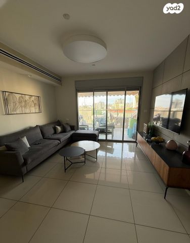 עינות צוקים 4