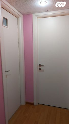 דירת גן, שדרות ירושלים 15, יצחק רבין, מעלות תרשיחא