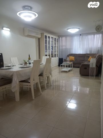 דירת גן, שיק 6, נווה עופר, תל כביר, תל אביב יפו