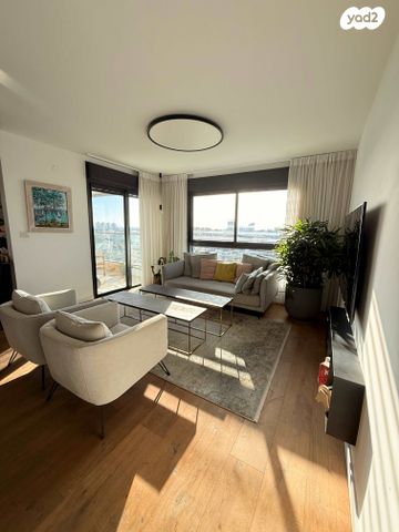 דירה, יונה ואליעזר נלקין 6, כפר סבא הירוקה, כפר סבא