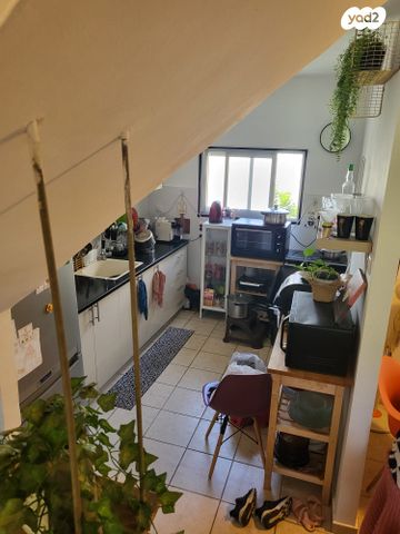 טריפלקס, רחל 8, מרכז העיר, סביניה, הוותיקה, קרית ביאליק