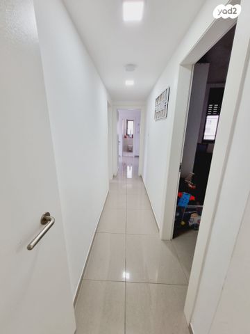 דירה, שדרות קדש 10, ברנע, אשקלון