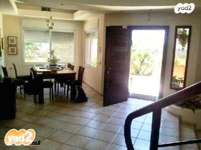 דו משפחתי, תבור 77, נופית, נופית